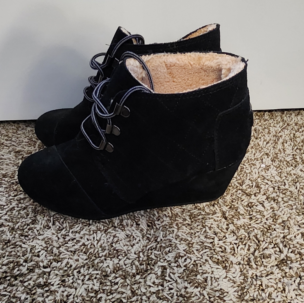 Size 7 Tom's Black Suede Wedge Booties